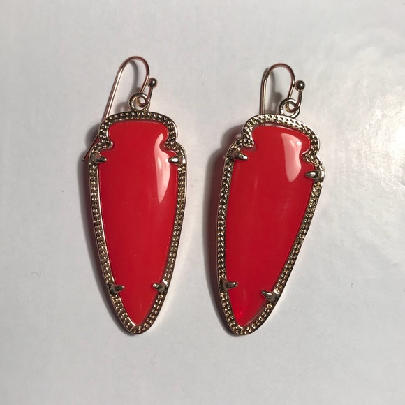 Kendra Scott Jewelry - Kendra Scott Small Skylar Arrowhead Earrings